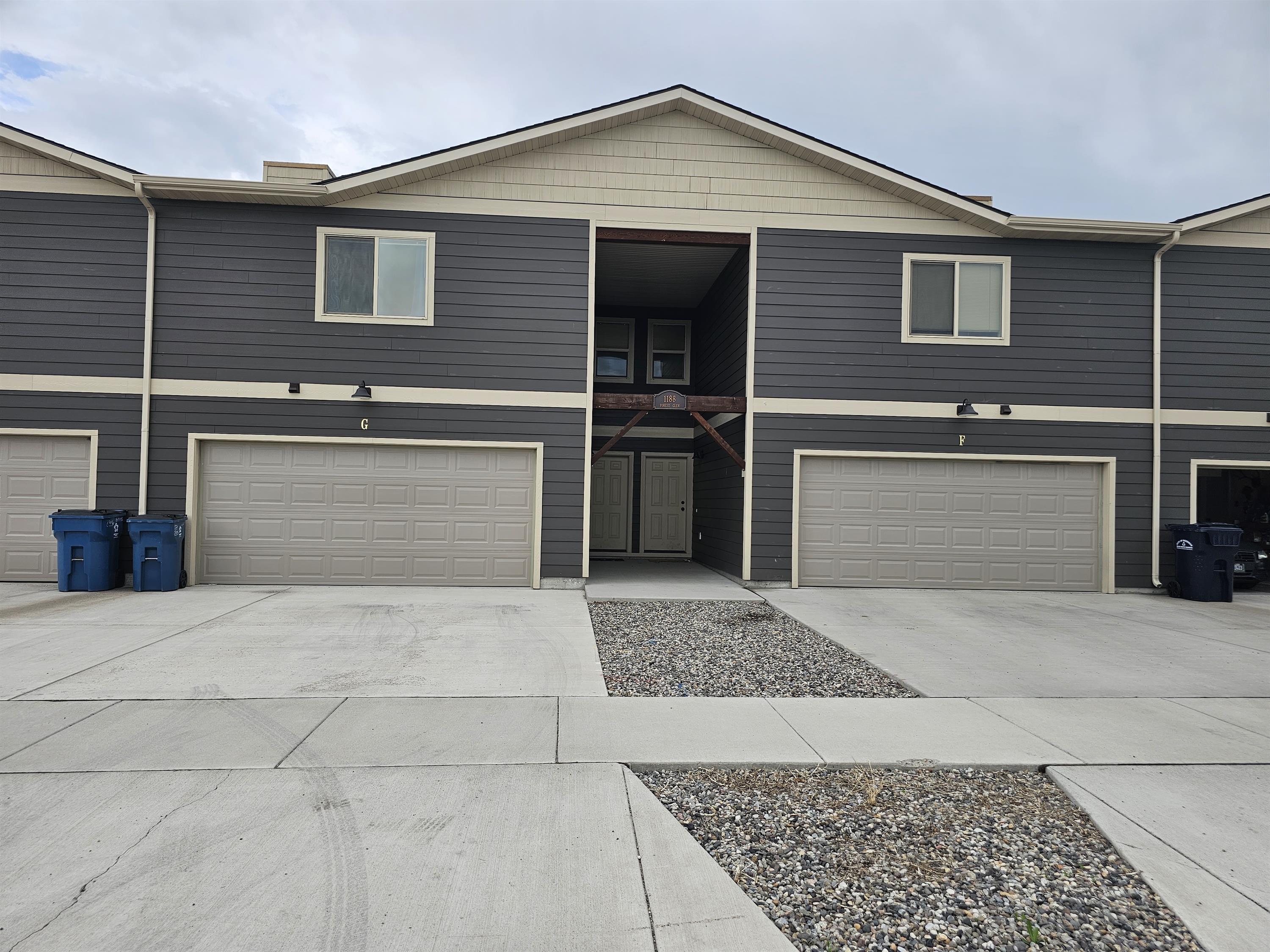 1188 Forest Glen - E
