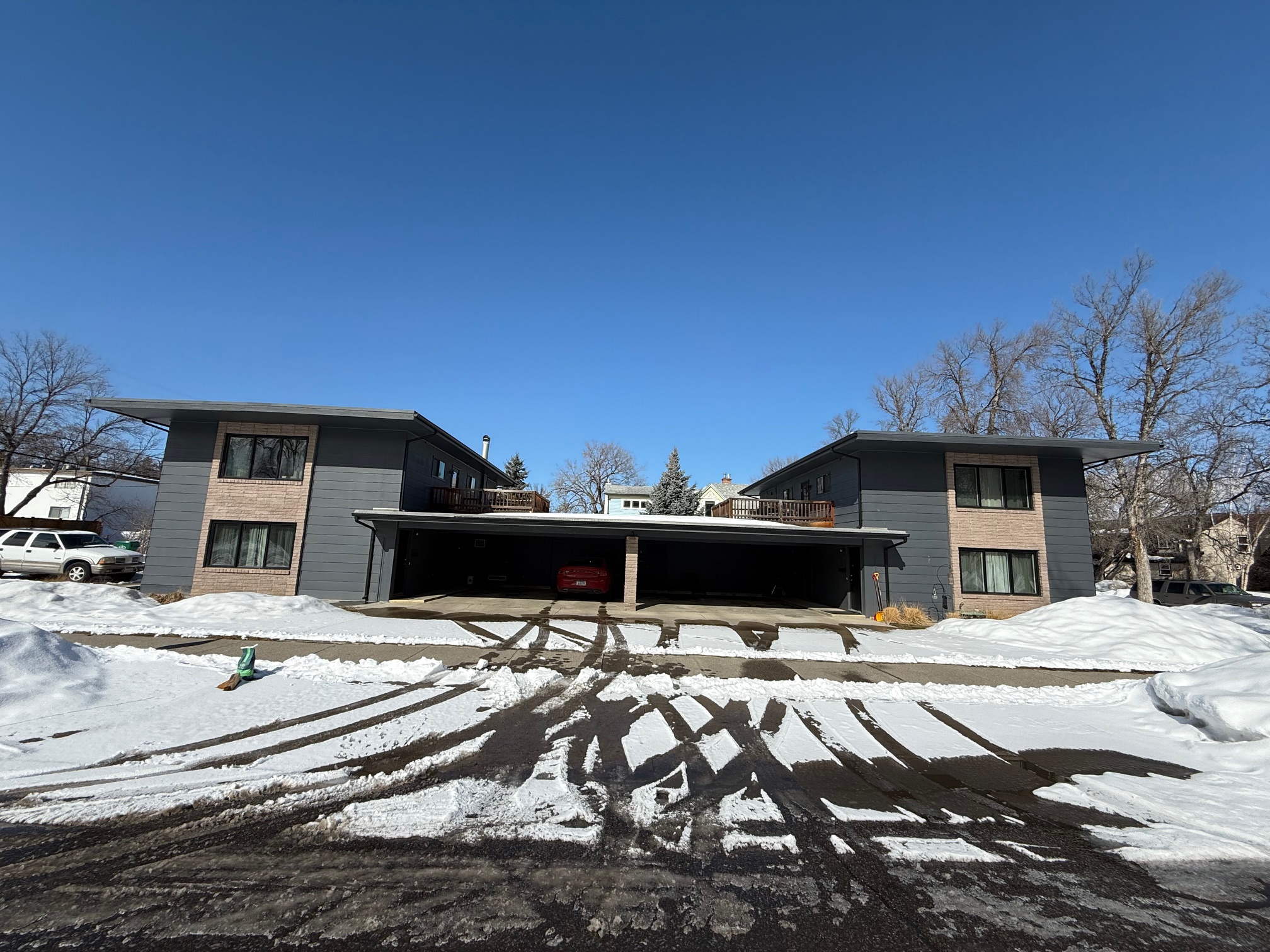 5 West Koch Street - 3