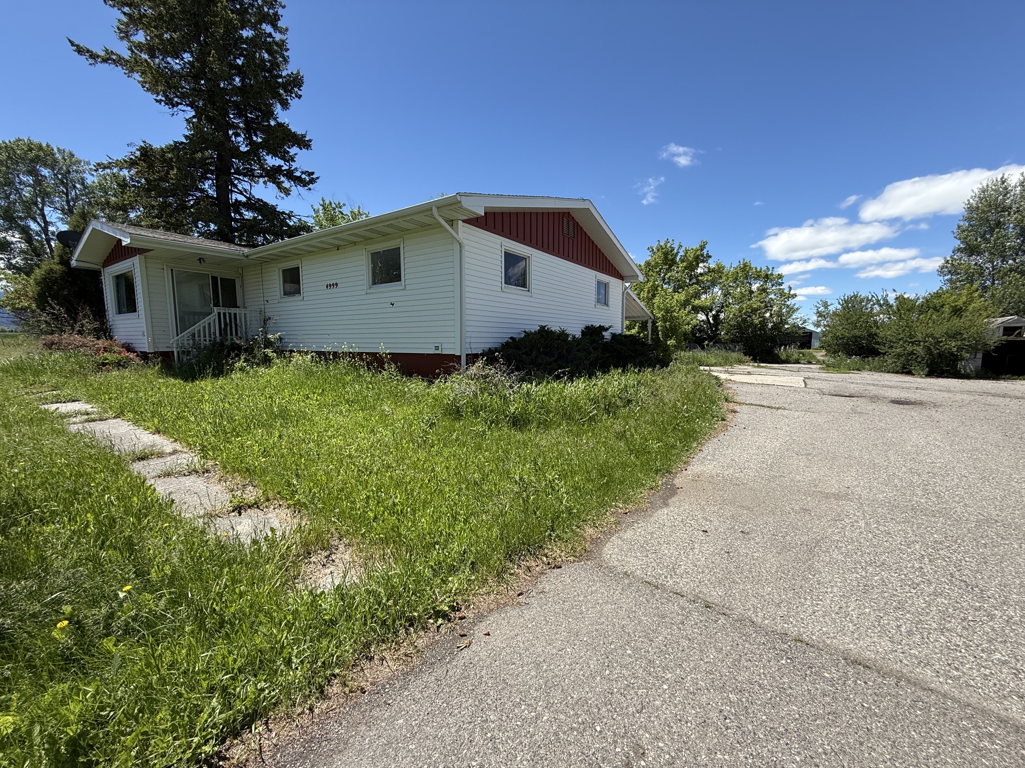 4999 S 19th